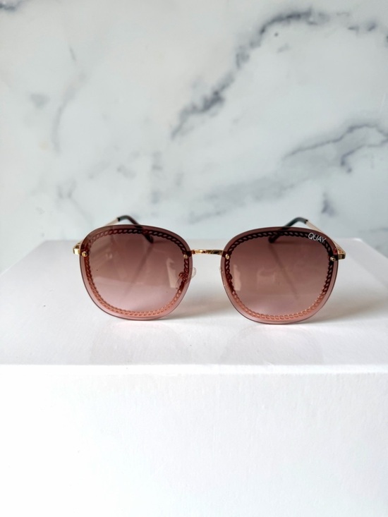 Quay Australia Accessories - Quay Australia Jezabell Chain Sunglasses Gold Brown Rimless Round Women